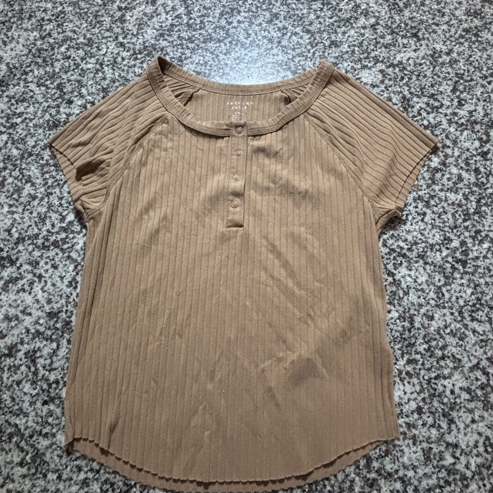 American eagle 
Size:MEDIUM